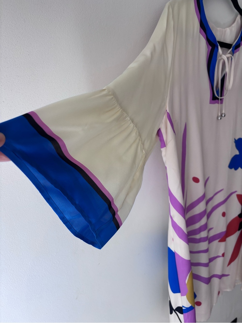 NWT Jade by Johnny Was Lorianne cream white blue silk graphic mini dress large - Picture 12 of 15